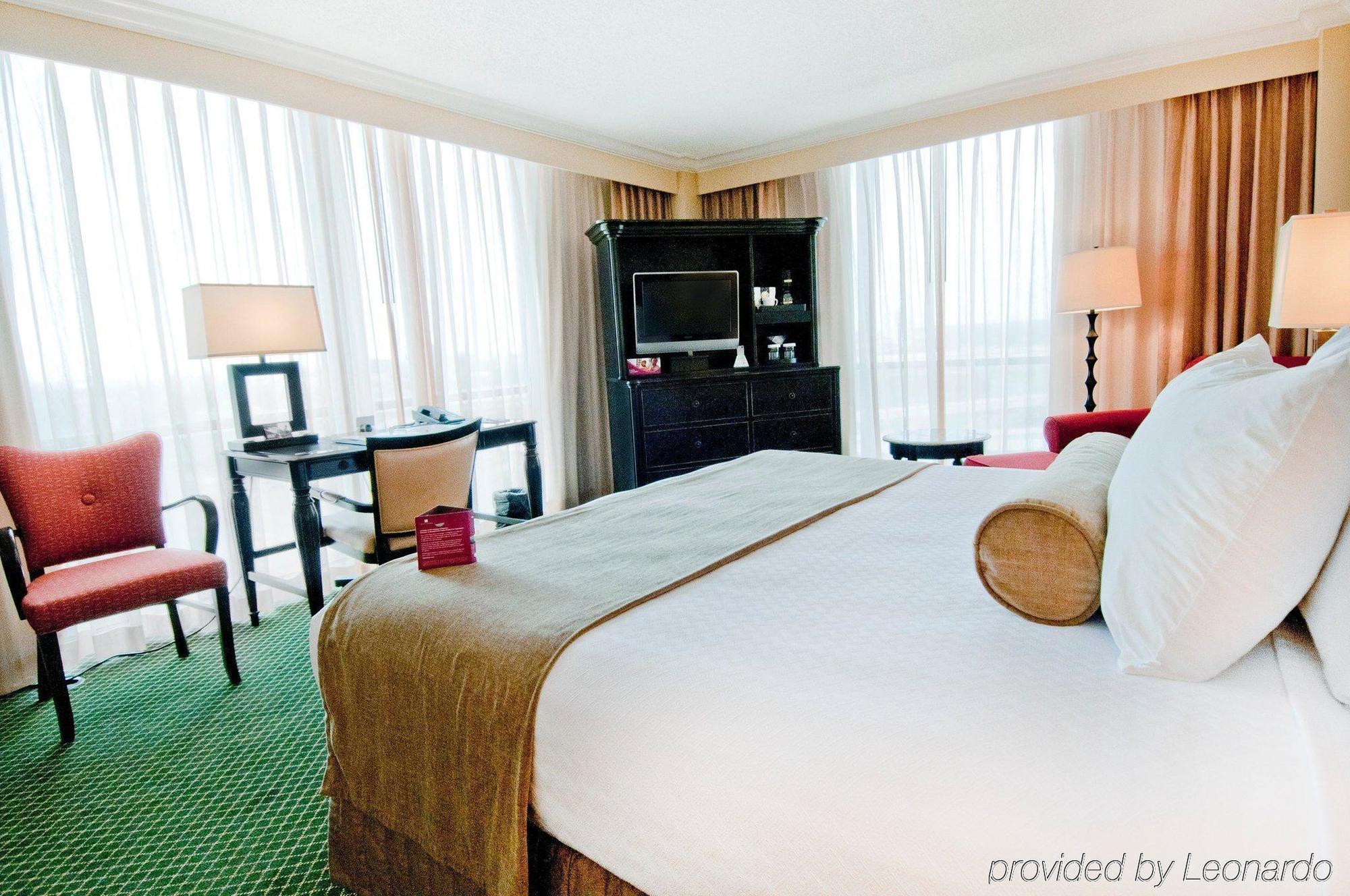 Crowne Plaza Pensacola Grand 호텔 외부 사진